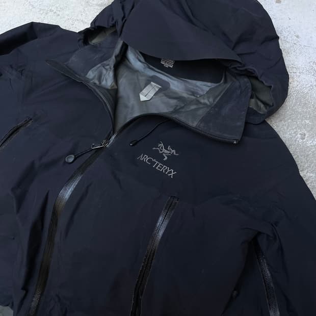 아크테릭스 고어텍스 바람막이 자켓