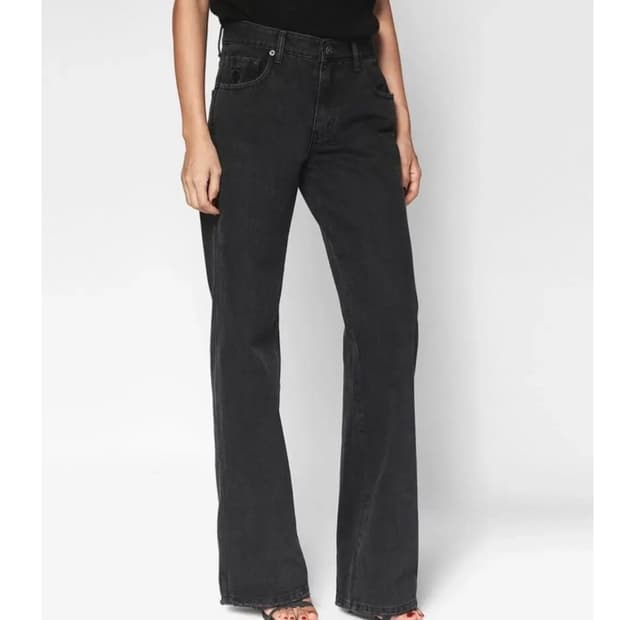 S 식스앤어하프 로우라이즈 와이드 스트레이트 블랙 데님 청바지