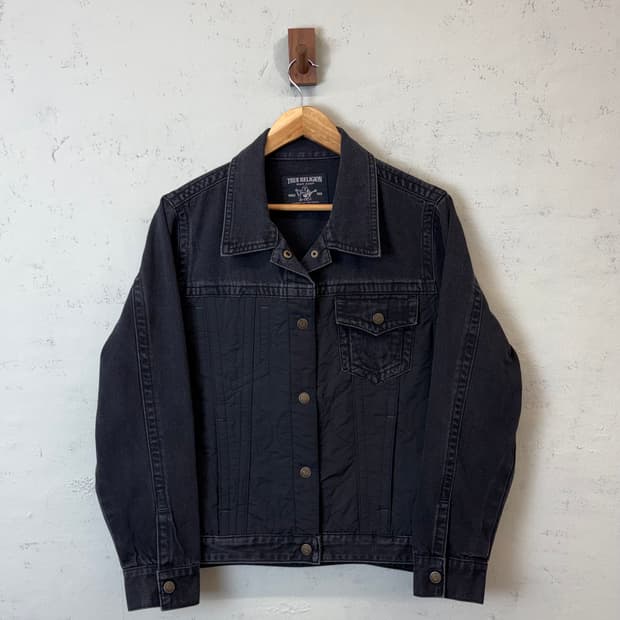 트루릴리전 블랙 워싱 트러커 자켓