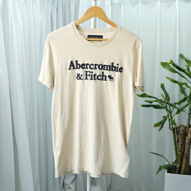 Abercrombie & Fitch 티셔츠 2027