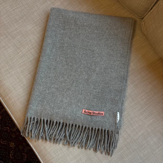 아크네 스튜디오 머플러 멜란지 그레이 울 100