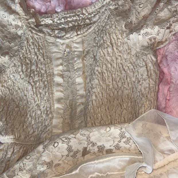 엑시즈팜 베이지 원피스