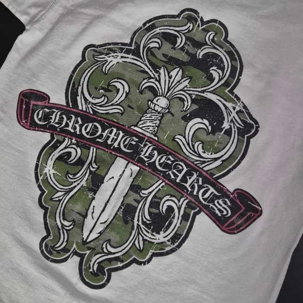 크롬하츠 대거 카모 티셔츠 