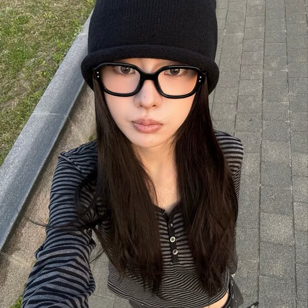 배드블러드 후드티