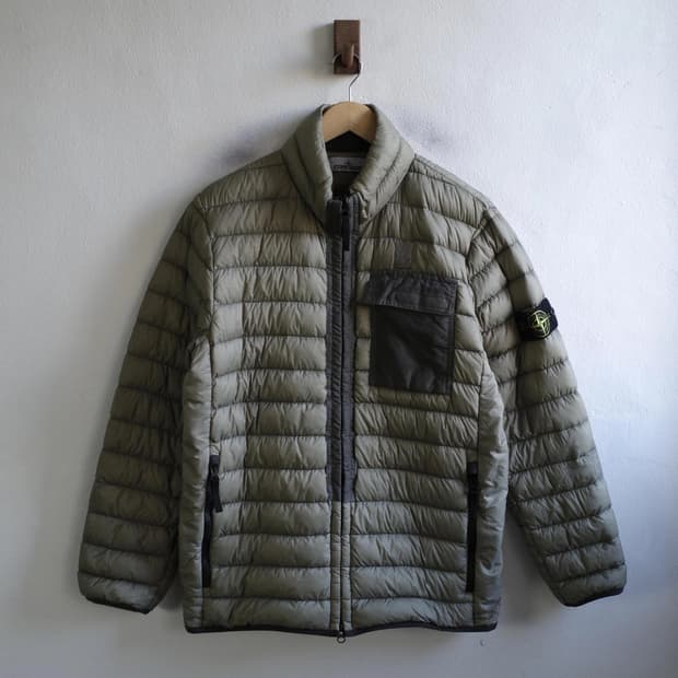 스톤아일랜드 마이크로 얀 다운