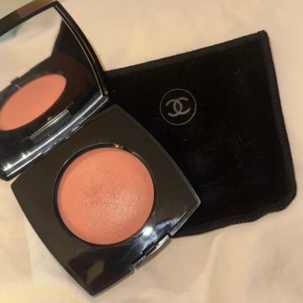 샤넬 크림파우더 블러셔 (1회사용) : 베쥬 에끌라땅뜨