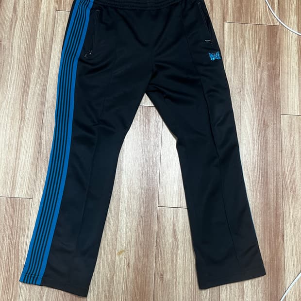 니들스 트랙팬츠 검파 네로우 (L) 판매