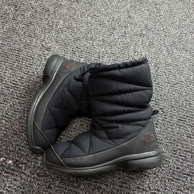 노스페이스 구스다운 방한 패딩 부츠 2634