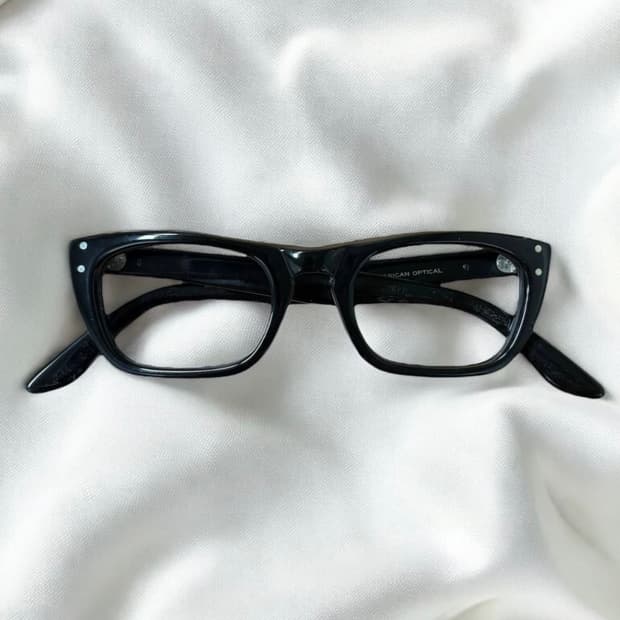 아메리칸 옵티컬 캣블랙