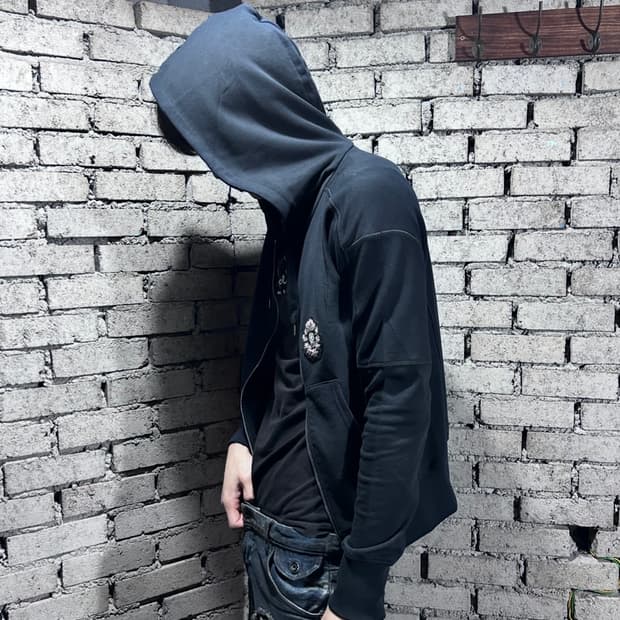 알렉산더 맥퀸 스컬 크라운 슬림 후드 집업