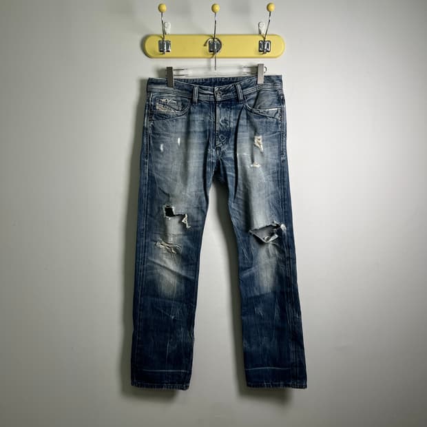 Diesel 디젤 MENNIT 워시드 디스트로이드 데님 팬츠 30