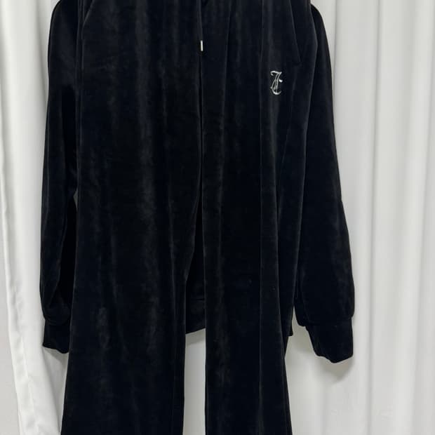 쥬시 꾸뛰르 벨벳 트레이닝 세트 M