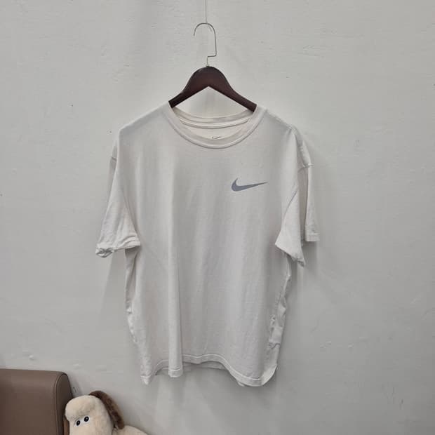 나이키 루즈핏 반팔티 XL