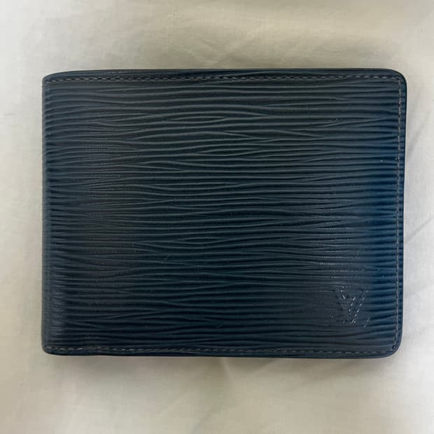 루이비통 에삐 반지갑