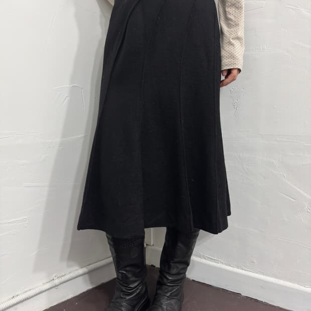 design wool skirt