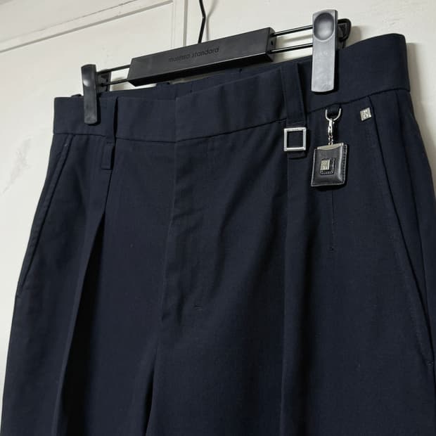 우영미 23ss 키링 딥턱 슬랙스 네이비 48