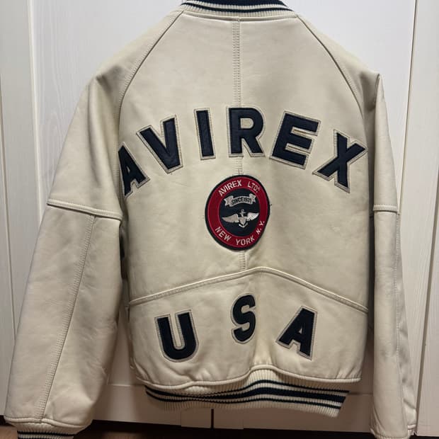 아비렉스 가죽자켓 화이트 m