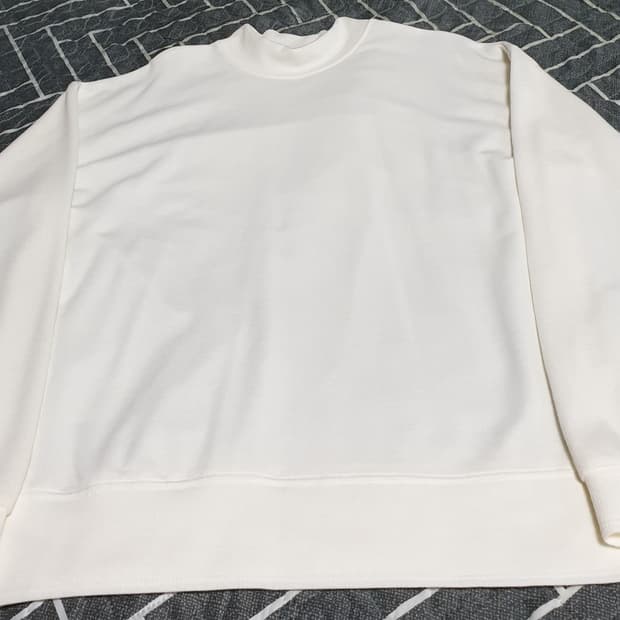 수아레 하프 터틀넥 니트 아이보리 (L)