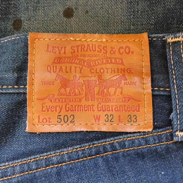 Levi's 502 인디고 페인트 스팟 데님 팬츠 (W32)
