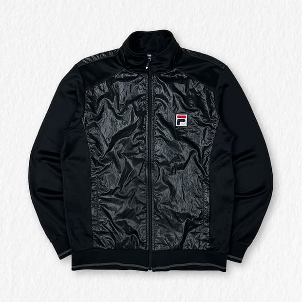 휠라 글로시 트랙탑 블랙