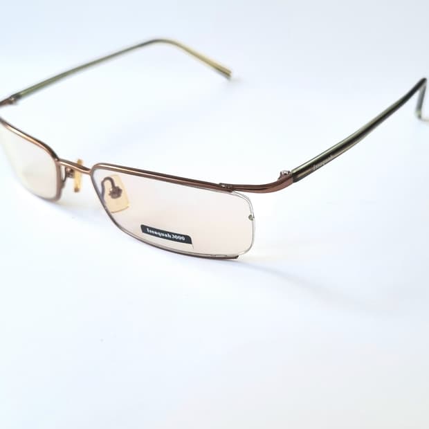 데드스탁  Issaquah  옆반무테 브라운 81