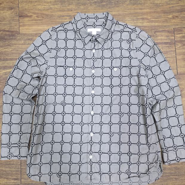 버버리 칠드런 플라워 패턴셔츠