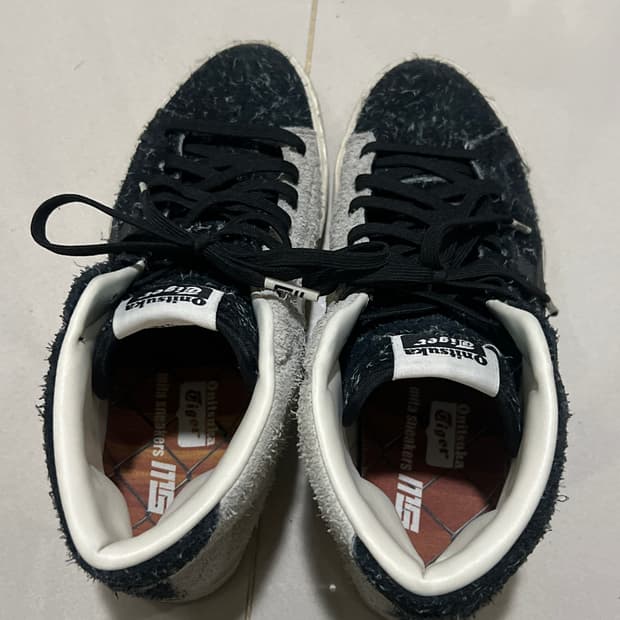 오니츠카 타이거 230