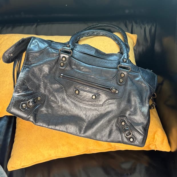 발렌시아가 모터백 시티백 숄더백