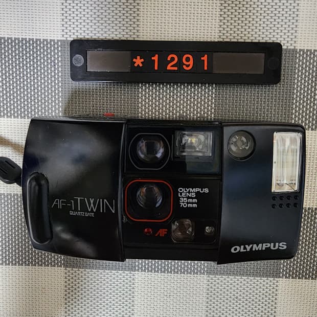 올림푸스 AF-1 트윈 필름카메라