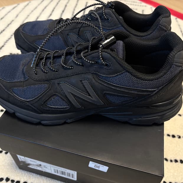 JJJJound x New balance 990v4 네이비