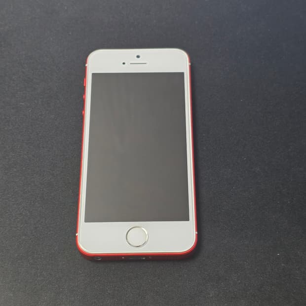 아이폰se 128gb  커스텀 하우징