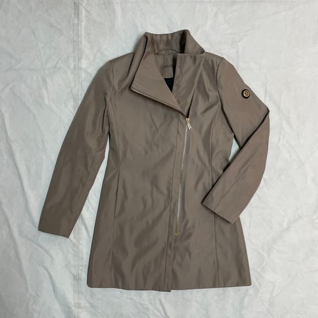 캘빈클라인 사선 지퍼 자켓