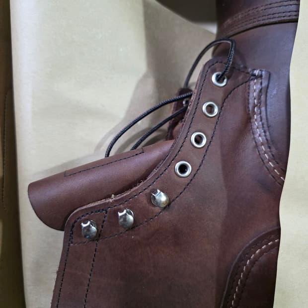 레드윙 아이언레인저 8111 270사이즈 새상품 판매