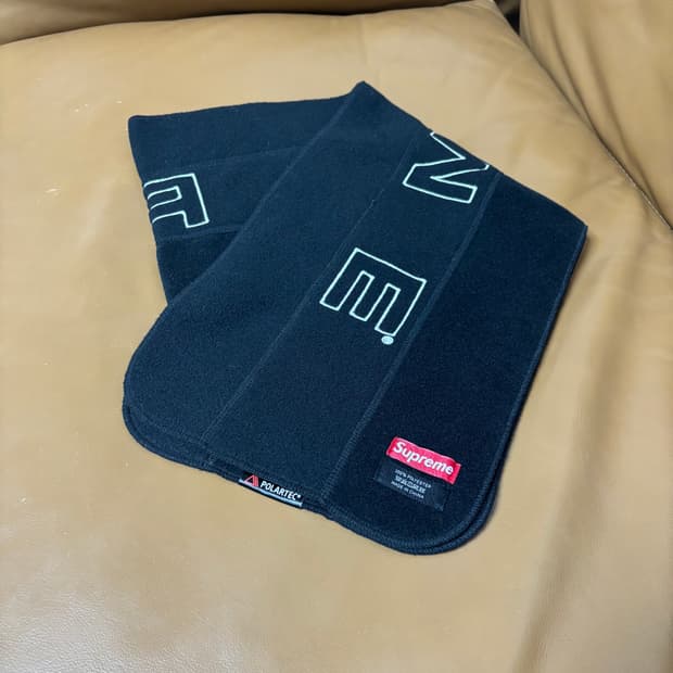 슈프림 머플러 목도리 로고 블랙