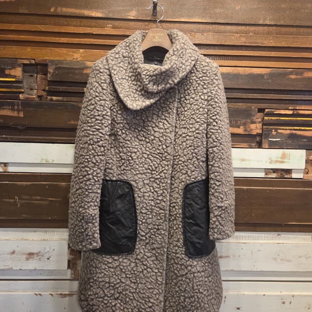 Sara bardotti 시어링코트