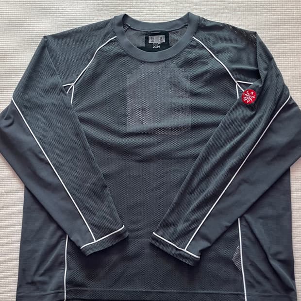 카브엠트 24시즌 매쉬 롱슬리브 그레이