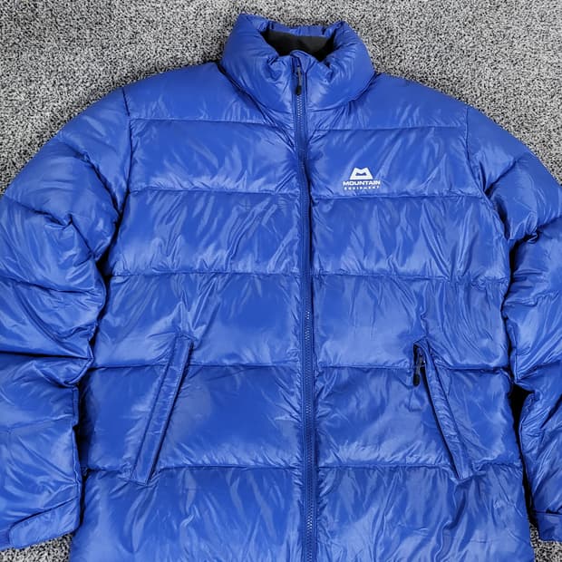 마운틴이큅먼트 구스다운 패딩