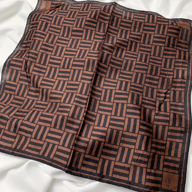 [정품] YSL 입생로랑 빈티지 쁘띠스카프 손수건