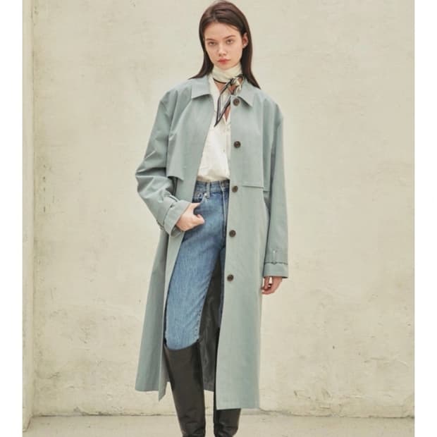 아비에무아 트렌치 코트