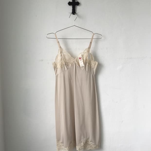 Lace point slip onepiece