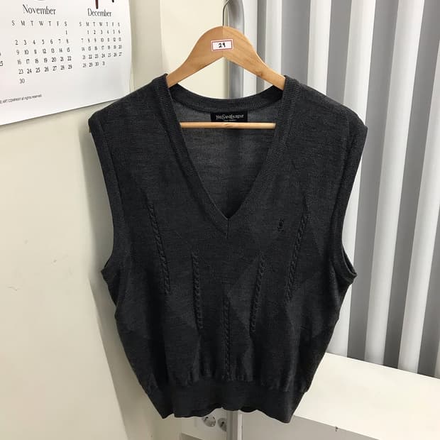 입생로고 로고 니트 베스트