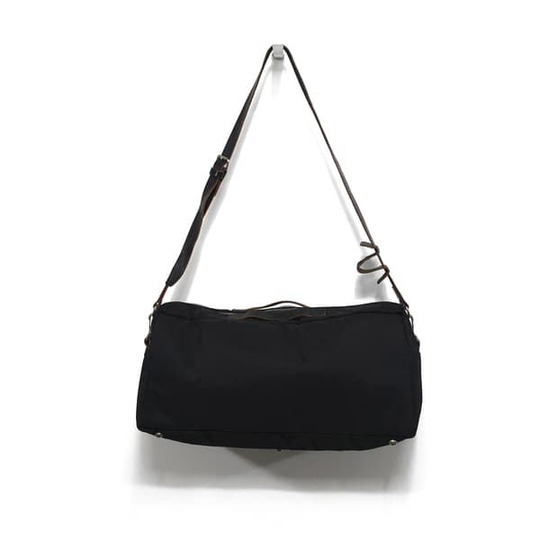 COMMEDESGARCONS 꼼데가르송 클래식 나일론 레더 크로스백