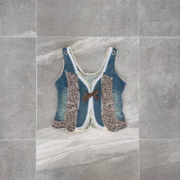 Washing denim ethnic lace trim vest