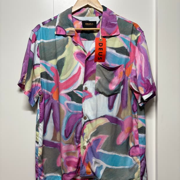 Deus Ex Machina Lorelei Shirt Magenta
