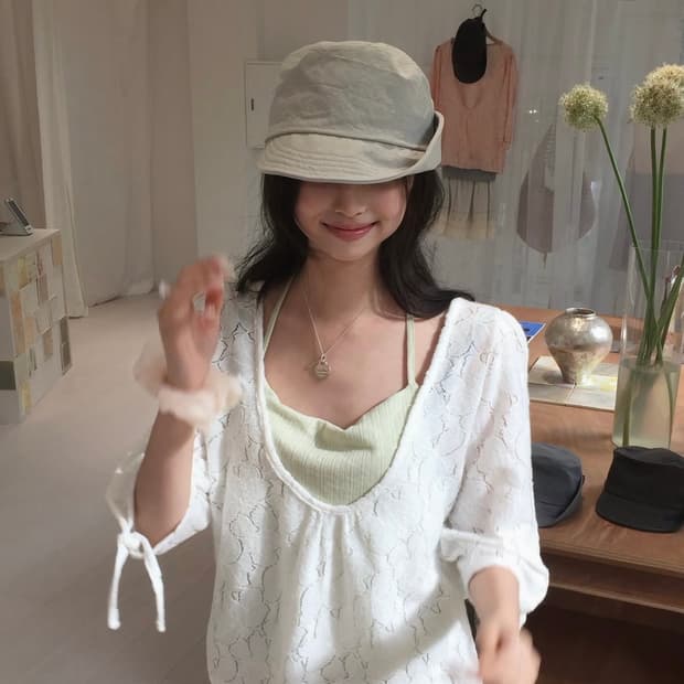 당일배송) 인앤양인하모니 리버시블 홀터탑 멜론
