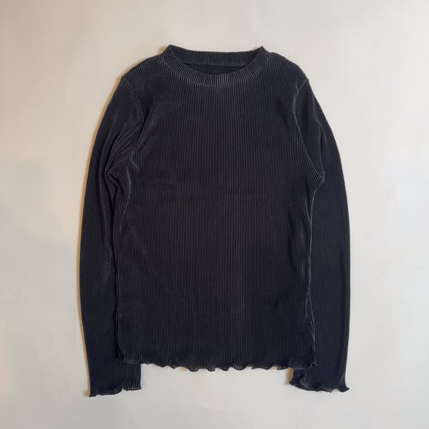 Black Pleated Long Sleeve Top 
