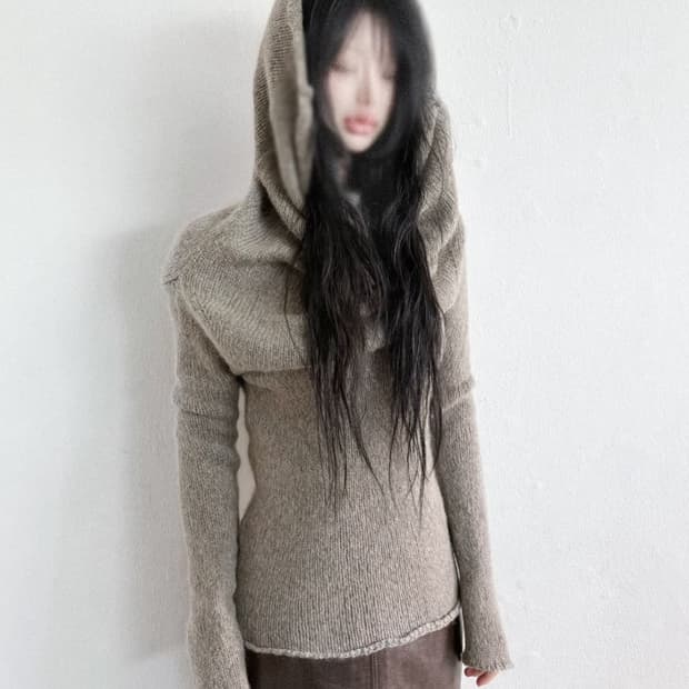 일라리아 니스트리 모헤어 하이넥 드레이프 후디 니트