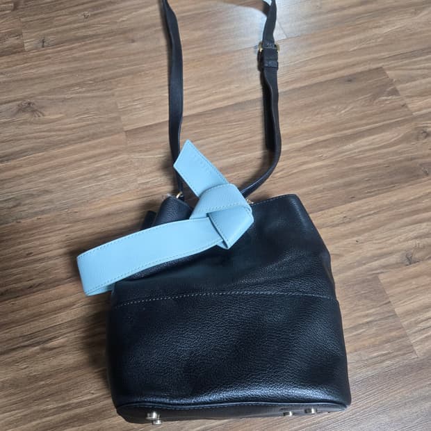 오스트카카 - 리카23 소가죽 버킷백 (민트)