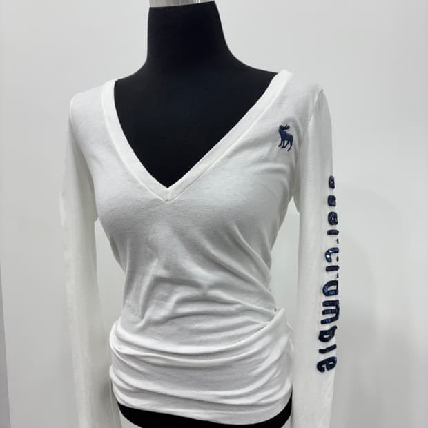 Abercrombie 아베크롬비y2k 레터링 스팽글 롱슬리브