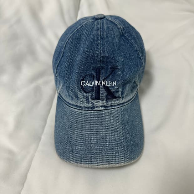 캘빈클라인 데님 볼캡 모자